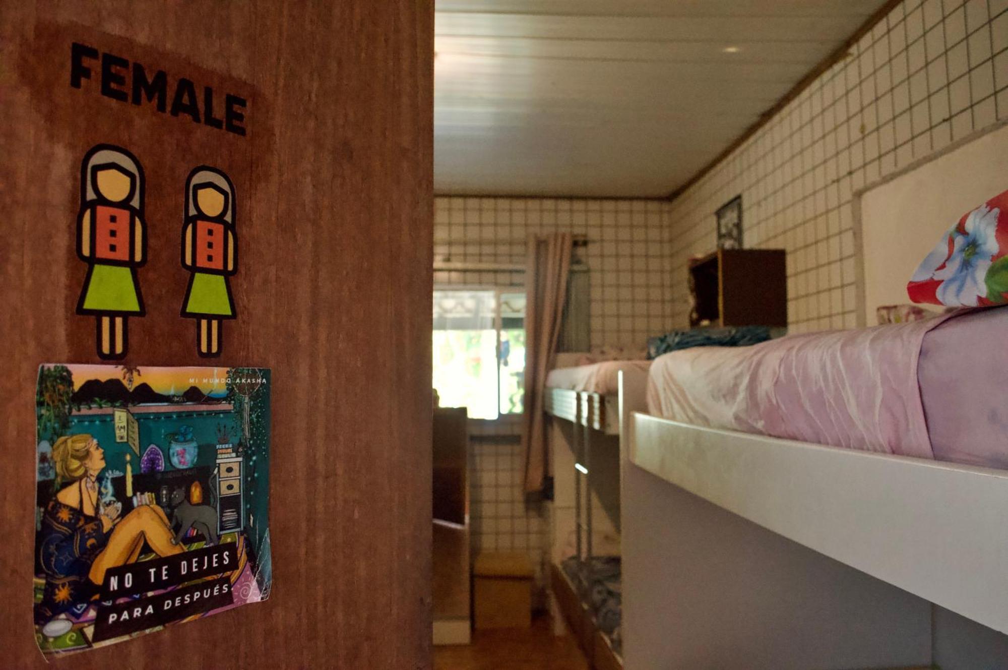 Hostel Barra Bar Balneário Camboriú Екстериор снимка